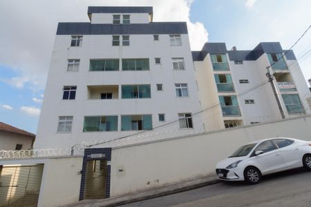Apartamento à venda com 106m², 2 quartos e 2 vagasFachada