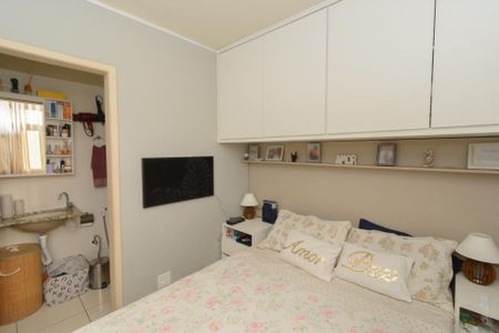 Apartamento à venda com 106m², 2 quartos e 2 vagasSuíte