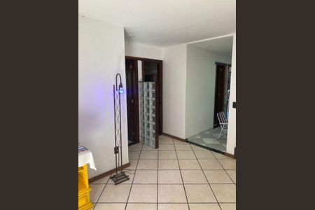 Casa à venda com 5 quartos, 125m² em Sapê, Niterói