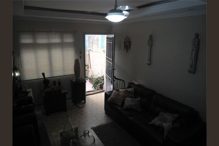 Casa à venda com 3 quartos, 125m² em Vila Gomes, São Paulo