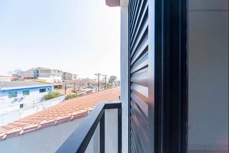 Apartamento à venda com 105m², 2 quartos e 2 vagasSacada do Quarto 2