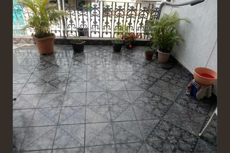 Casa à venda com 2 quartos, 218m² em Conceicao, Osasco