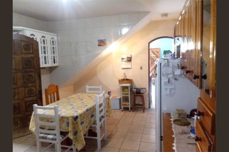 Casa à venda com 2 quartos, 218m² em Conceicao, Osasco