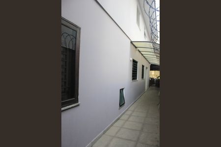 Casa à venda com 250m², 4 quartos e 4 vagasCorredor lateral