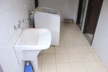 Casa à venda com 250m², 4 quartos e 4 vagasÁrea de serviço