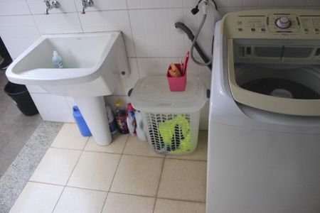Casa à venda com 250m², 4 quartos e 4 vagasÁrea de serviço