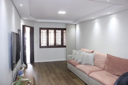 Casa à venda com 250m², 4 quartos e 4 vagasSala