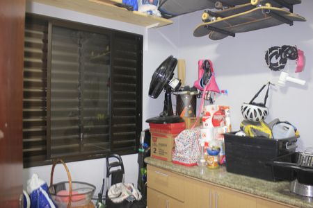 Casa à venda com 250m², 4 quartos e 4 vagasQuarto de empregada/ Depósito