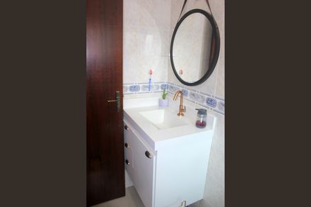 Casa à venda com 250m², 4 quartos e 4 vagasBanheiro da Suíte 2