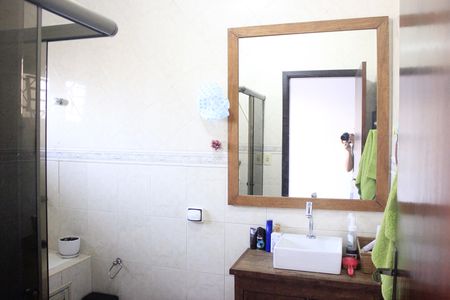 Casa à venda com 250m², 4 quartos e 4 vagasBanheiro da Suíte 1