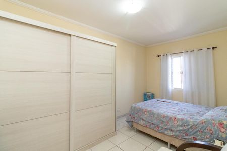 Casa à venda com 100m², 3 quartos e 1 vagaQuarto 2