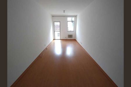 Apartamento à venda com 59m², 1 quarto e 1 vaga