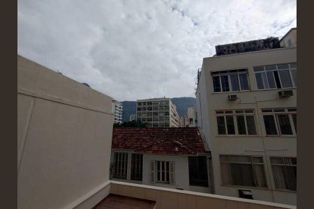 Apartamento à venda com 59m², 1 quarto e 1 vaga