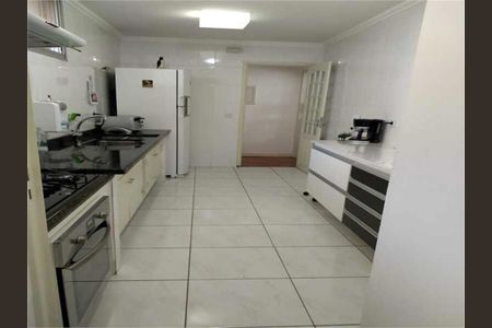 Apartamento à venda com 131m², 3 quartos e sem vaga