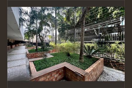 Apartamento à venda com 131m², 3 quartos e sem vaga