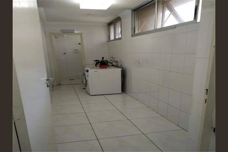 Apartamento à venda com 131m², 3 quartos e sem vaga