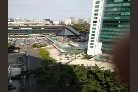 Apartamento à venda com 131m², 3 quartos e sem vaga