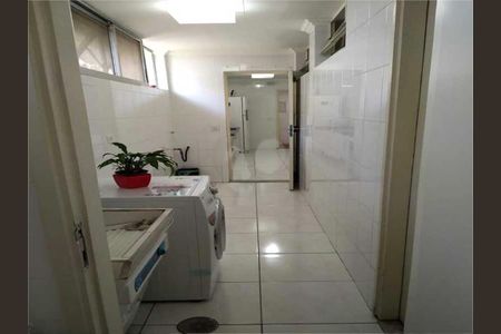 Apartamento à venda com 131m², 3 quartos e sem vaga