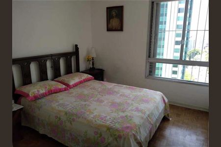 Apartamento à venda com 131m², 3 quartos e sem vaga