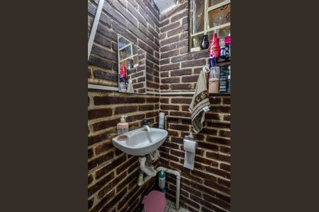 Casa para alugar com 236m², 3 quartos e 2 vagas Casa para alugar com 236m², 3 quartos e 2 vagasBanheiro de serviço