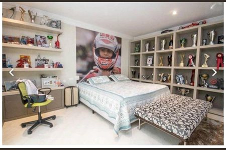 Casa à venda com 790m², 6 quartos e 9 vagas