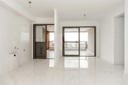 Apartamento à venda com 81m², 3 quartos e 2 vagas