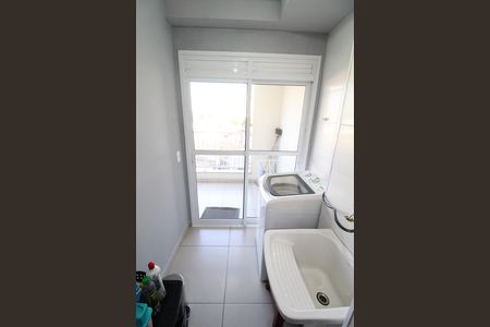 Apartamento para alugar com 68m², 2 quartos e 1 vagaÁrea de Serviço