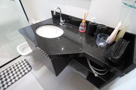 Apartamento para alugar com 68m², 2 quartos e 1 vagaBanheiro Social