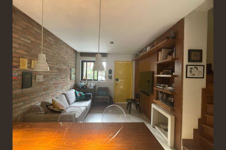 Casa de condomínio à venda com 90m², 2 quartos e 2 vagas Casa de condomínio à venda com 90m², 2 quartos e 2 vagasSala