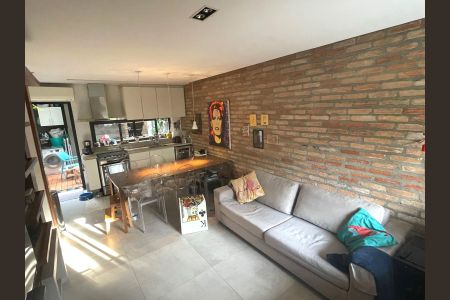 Casa de condomínio à venda com 90m², 2 quartos e 2 vagas Casa de condomínio à venda com 90m², 2 quartos e 2 vagasSala