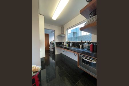 Apartamento à venda com 102m², 3 quartos e 2 vagas Apartamento à venda com 102m², 3 quartos e 2 vagasCozinha