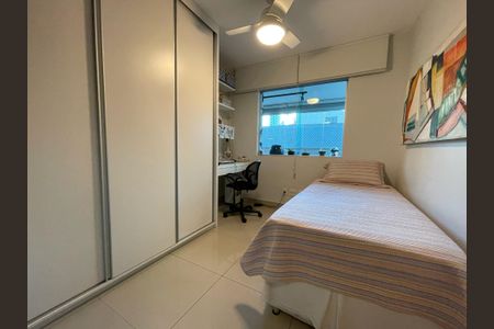 Apartamento à venda com 102m², 3 quartos e 2 vagas Apartamento à venda com 102m², 3 quartos e 2 vagasquarto 2