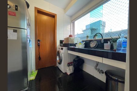 Apartamento à venda com 102m², 3 quartos e 2 vagas Apartamento à venda com 102m², 3 quartos e 2 vagasÁrea de Serviço