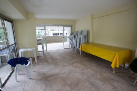 Apartamento à venda com 63m², 3 quartos e 1 vagaÁrea comum - Salão de festas