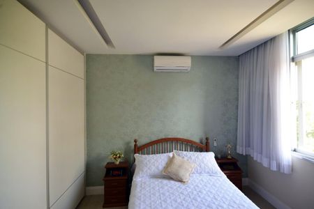 Apartamento à venda com 136m², 2 quartos e 2 vagasSuíte 1