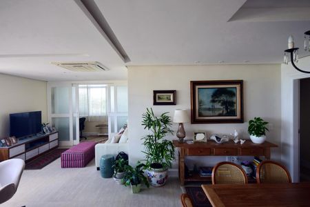 Apartamento à venda com 136m², 2 quartos e 2 vagasSala