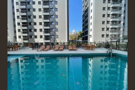 Apartamento à venda com 42m², 2 quartos e sem vagaÁrea comum - Piscina
