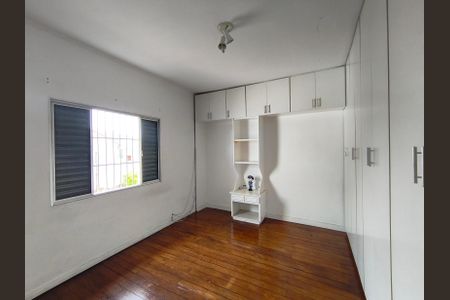 Casa à venda com 106m², 2 quartos e 2 vagas Casa à venda com 106m², 2 quartos e 2 vagasQuarto