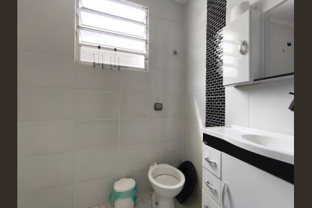 Casa à venda com 106m², 2 quartos e 2 vagas Casa à venda com 106m², 2 quartos e 2 vagasBanheiro da Suíte 2