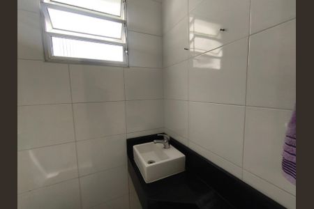 Casa à venda com 106m², 2 quartos e 2 vagas Casa à venda com 106m², 2 quartos e 2 vagasLavabo da Sala