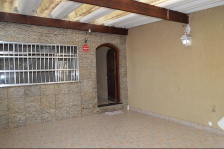 Casa à venda com 106m², 2 quartos e 2 vagasGaragem