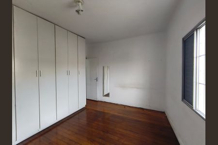 Casa à venda com 106m², 2 quartos e 2 vagas Casa à venda com 106m², 2 quartos e 2 vagasQuarto