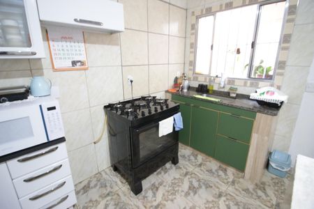 Casa à venda com 392m², 4 quartos e 3 vagasEdícula - Sala e cozinha