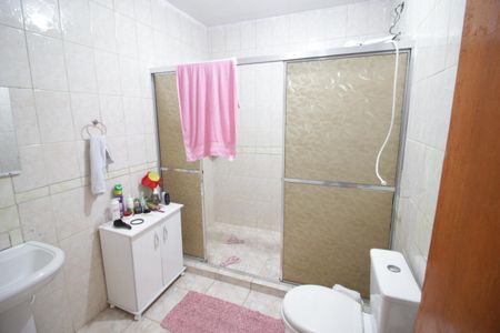 Casa à venda com 392m², 4 quartos e 3 vagasCasa inferior - Banheiro