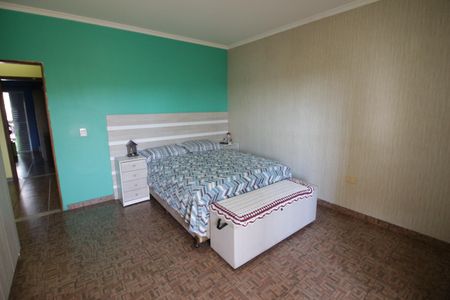 Casa à venda com 392m², 4 quartos e 3 vagasSuíte