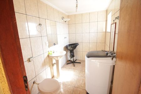 Casa à venda com 392m², 4 quartos e 3 vagasBanheiro de Serviço