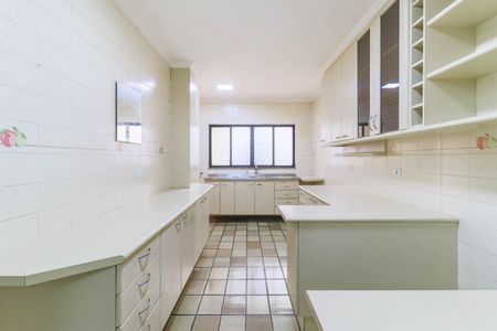 Casa à venda com 150m², 3 quartos e 1 vaga Casa à venda com 150m², 3 quartos e 1 vagaCozinha