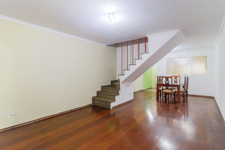 Casa à venda com 150m², 3 quartos e 1 vaga Casa à venda com 150m², 3 quartos e 1 vagaSala