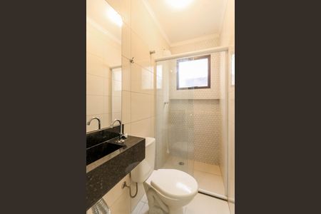 Casa à venda com 150m², 3 quartos e 1 vaga Casa à venda com 150m², 3 quartos e 1 vagaBanheiro da Suíte