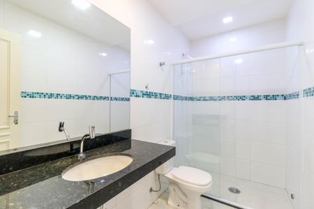 Casa à venda com 150m², 3 quartos e 1 vaga Casa à venda com 150m², 3 quartos e 1 vagaBanheiro